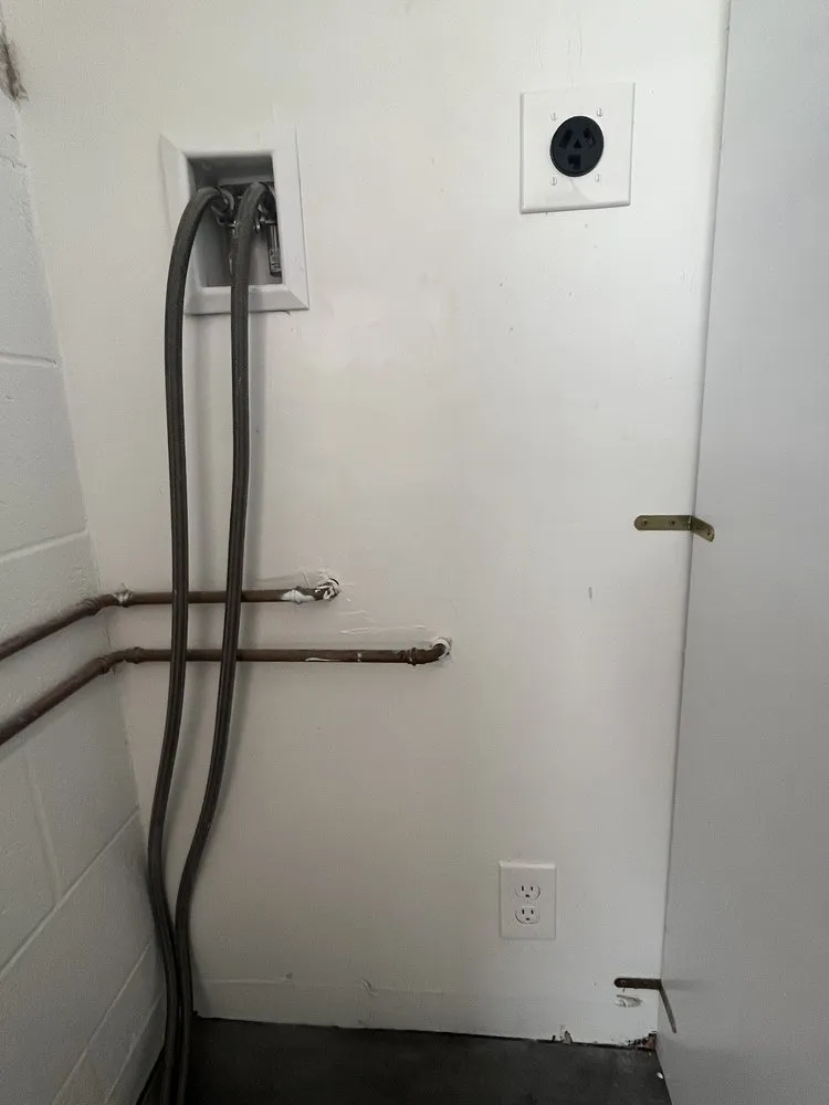 Professional electrician providing emergency electrical service in , 