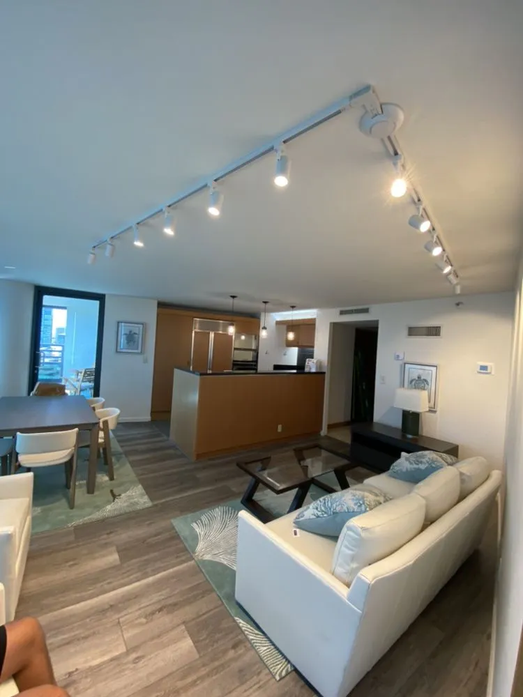 Slide of Grand Hawaii Electric