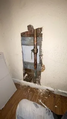 Grand Phantom Handy Services Logo