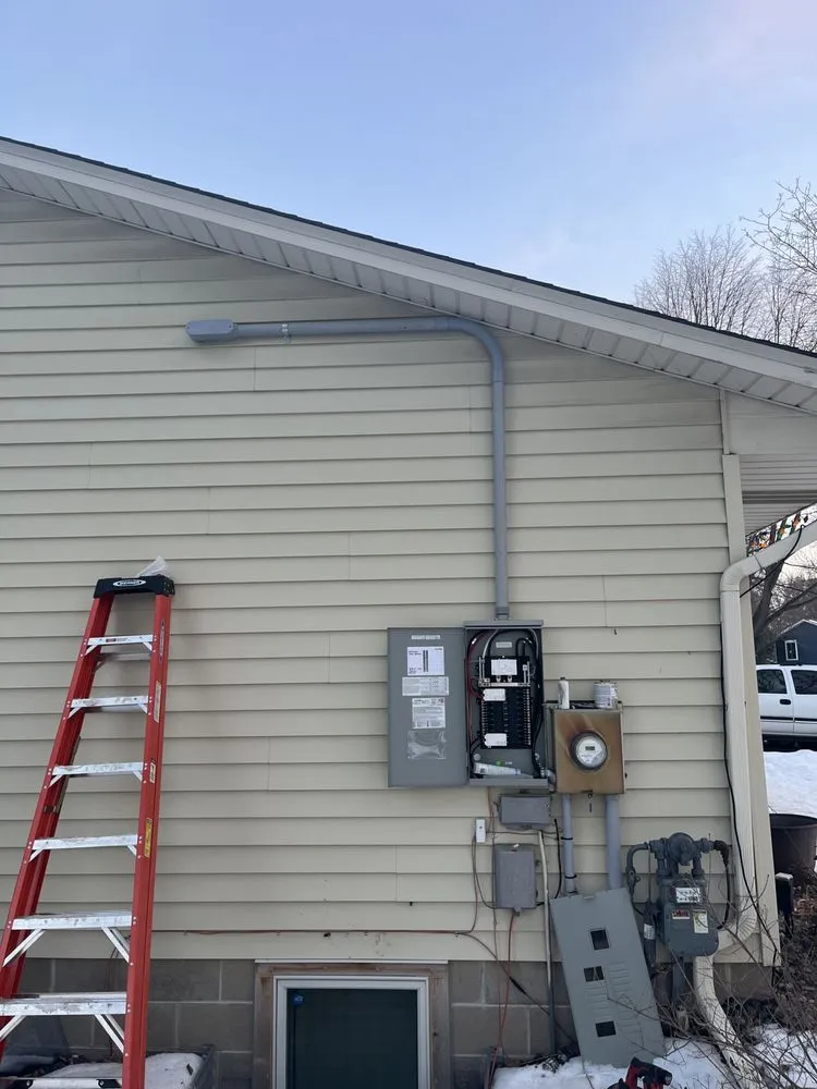 Slide of Gray Duck Electric