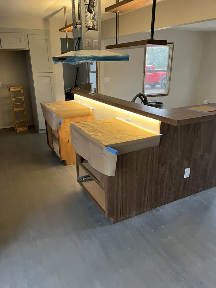 Slide of Gray Duck Electric