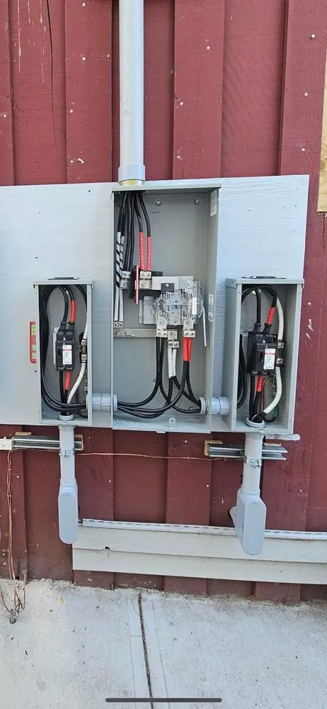 Slide of Gray Duck Electric