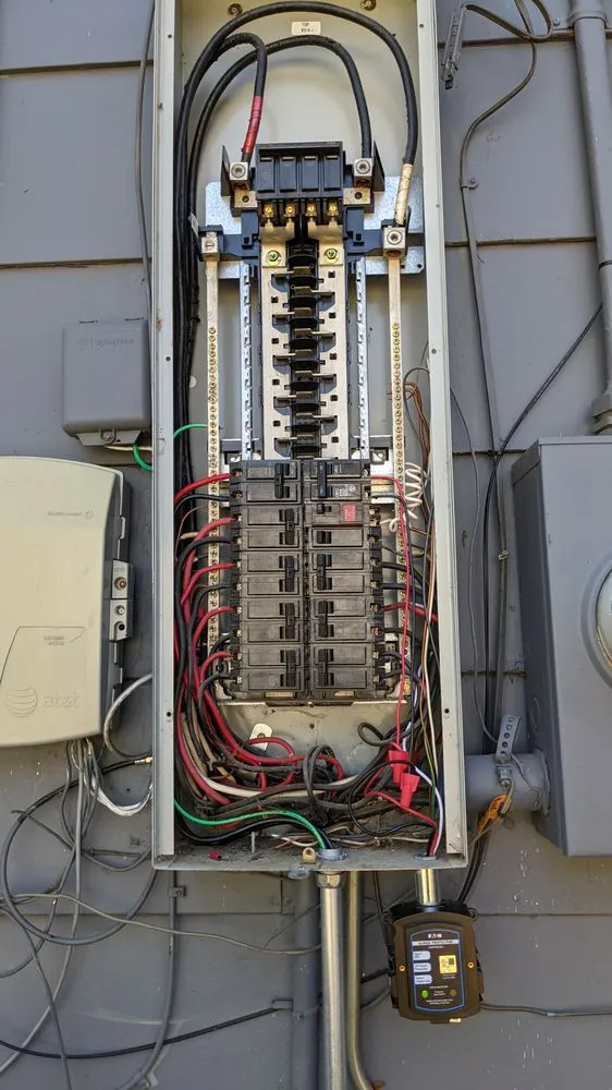 Emergency electrical service for homes in electrical repair,  by 