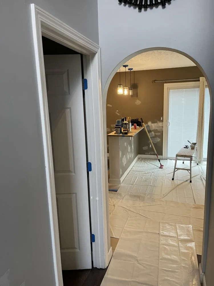 Reliable electrician providing circuit breaker repair in Smiths Creek, MI - Great Whites Electrical and Painting Services