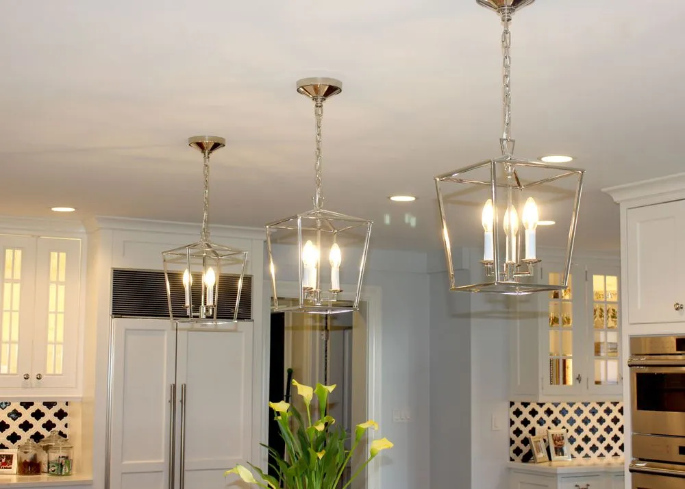 Professional electrician providing electrical repair in , 