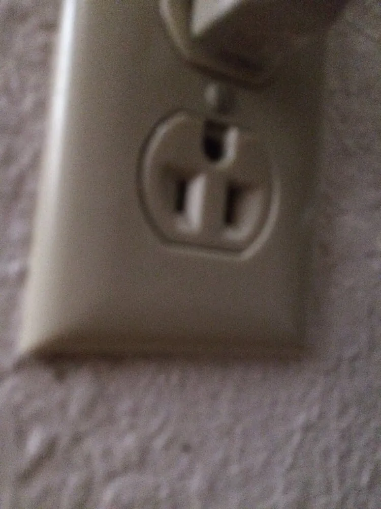 Slide of Green Electric Solar Solutions