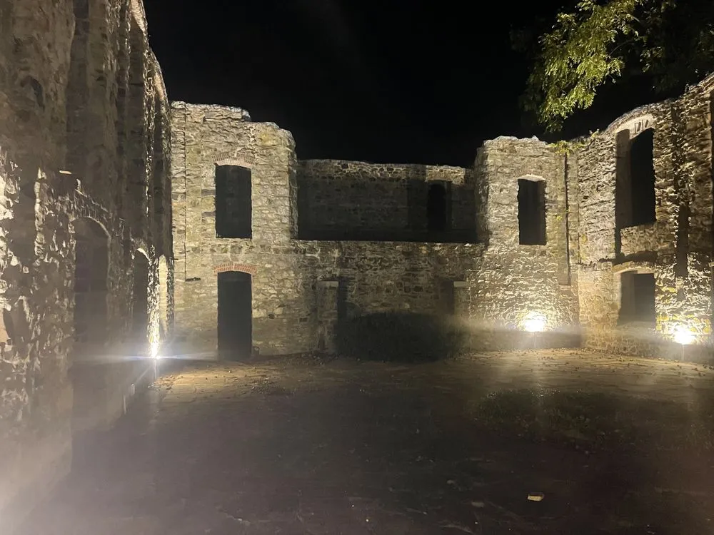 Slide of Green Electric Solutions