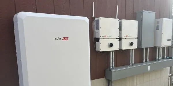 Green Gold Electric Logo