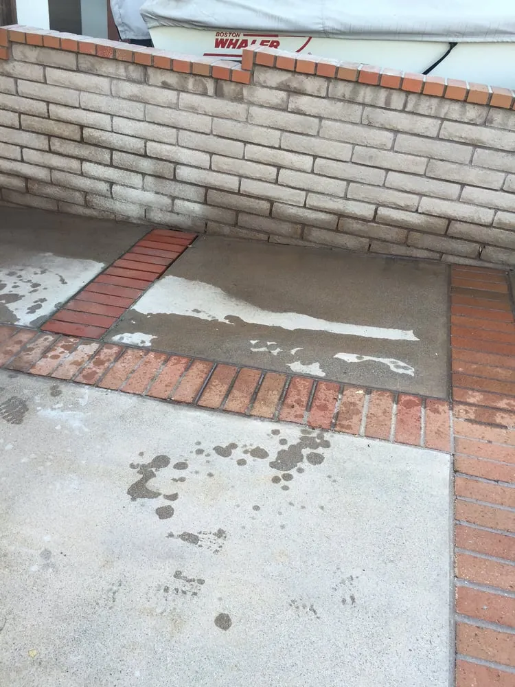 Slide of Green Hut Builders Inc.