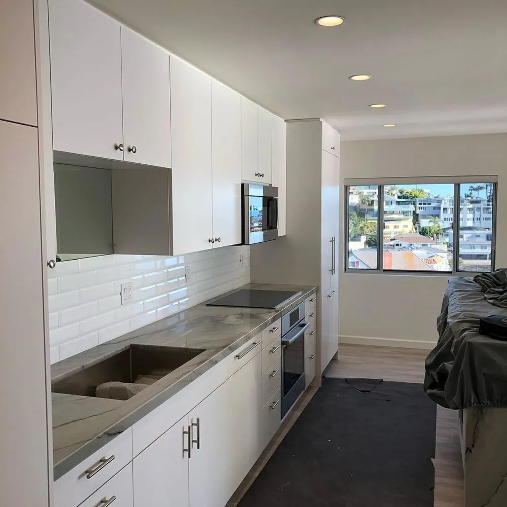 Slide of Green Light Electrical