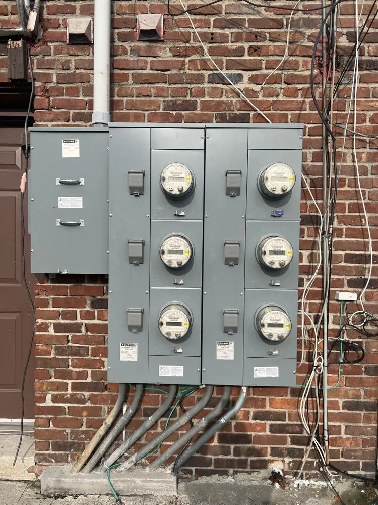 Slide of Green Tech Electric