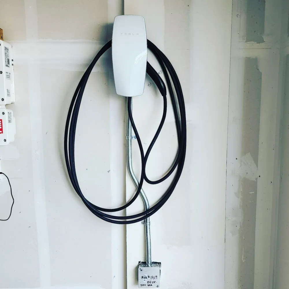 Slide of Green Top Electric