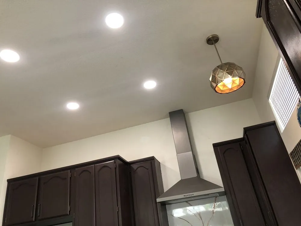 Slide of Green Top Electric