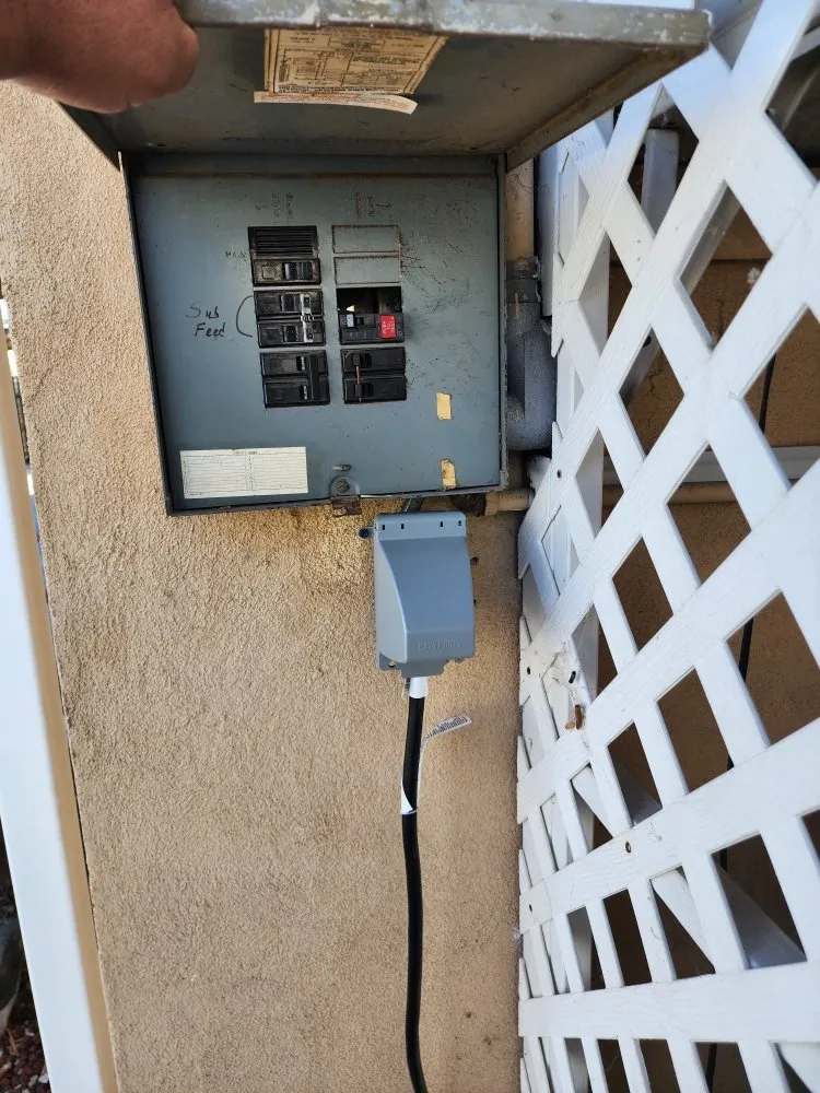 Trusted electrician providing circuit breaker repair in , 