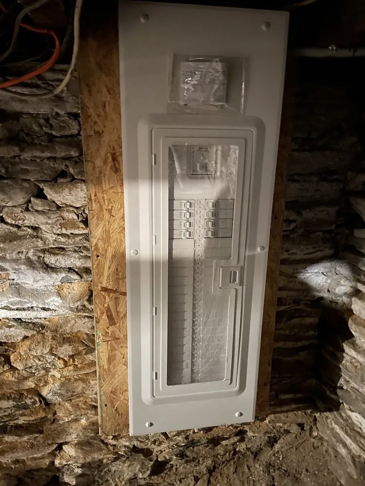 Slide of Green Wave Electric