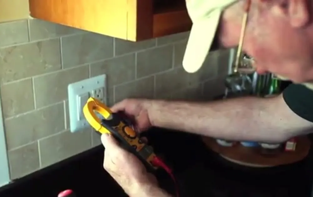 Slide of Green Wave Electric, Inc.