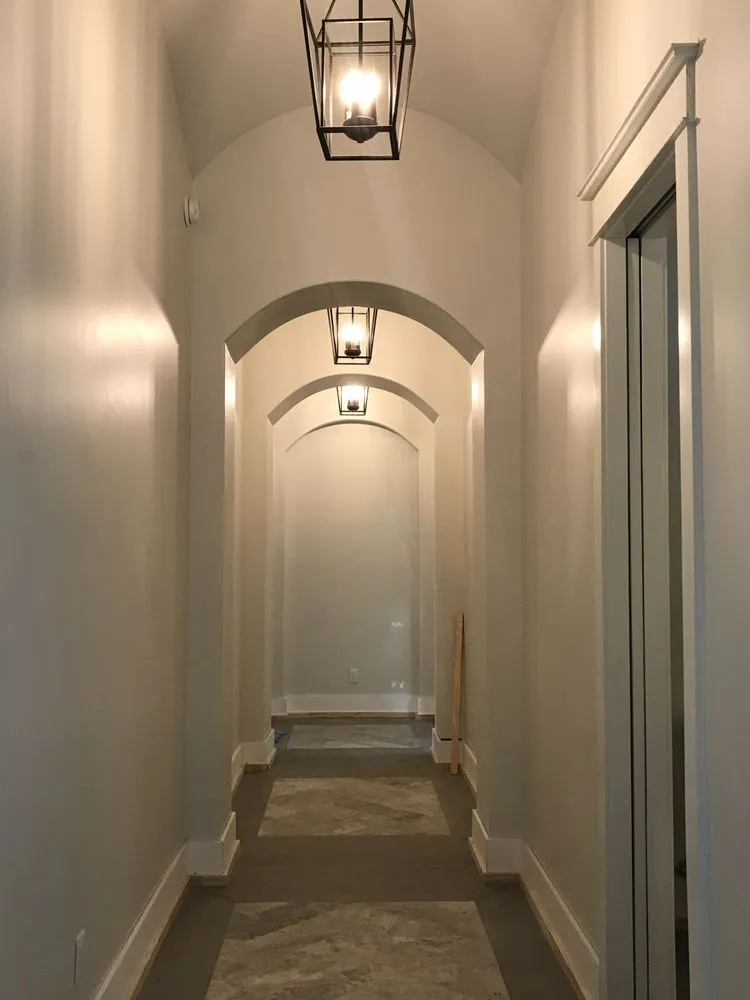 Professional electrician providing outlet and switch repair in Spicewood, TX - Greenbolt Electric