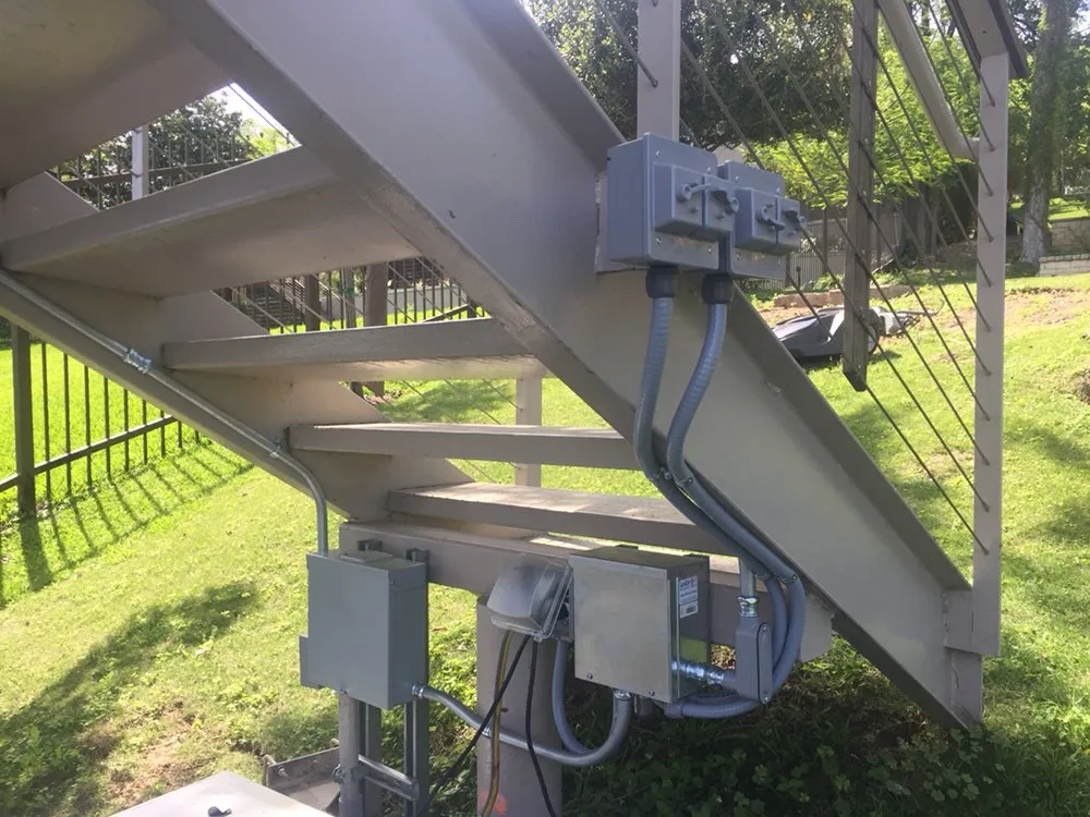 Emergency electrician providing outlet and switch repair in Spicewood, TX - Greenbolt Electric