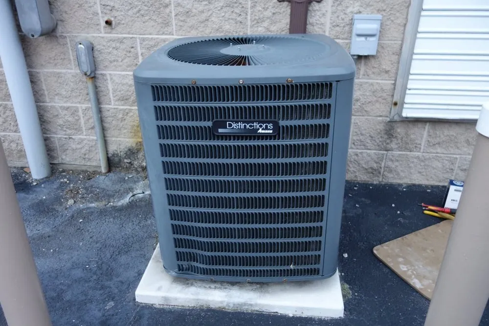 Reliable electrician providing electrical repair in , 