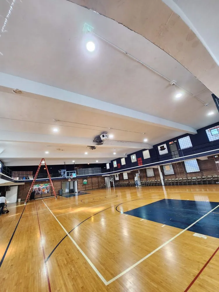 Slide of Greenline Electric