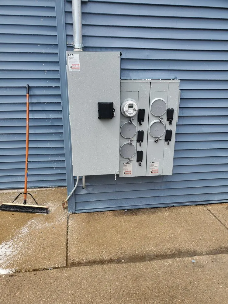 Slide of Greenline Electric