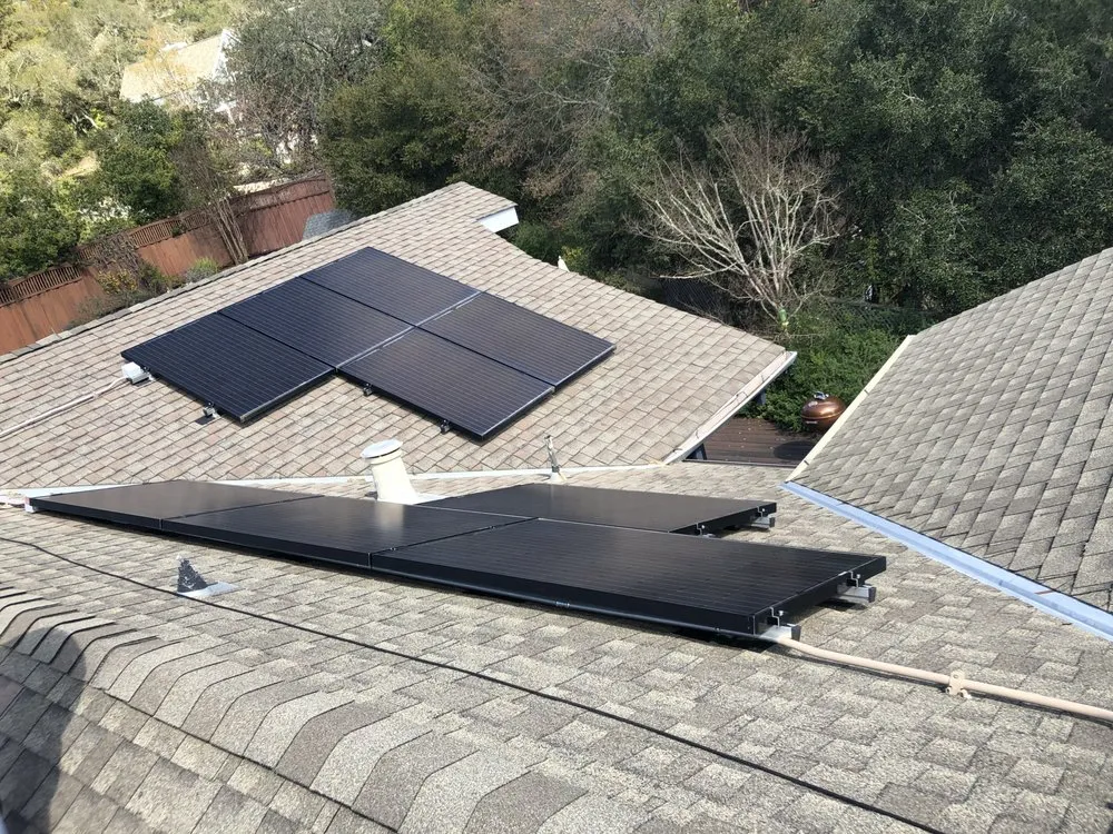 Slide of Greenlink Solar