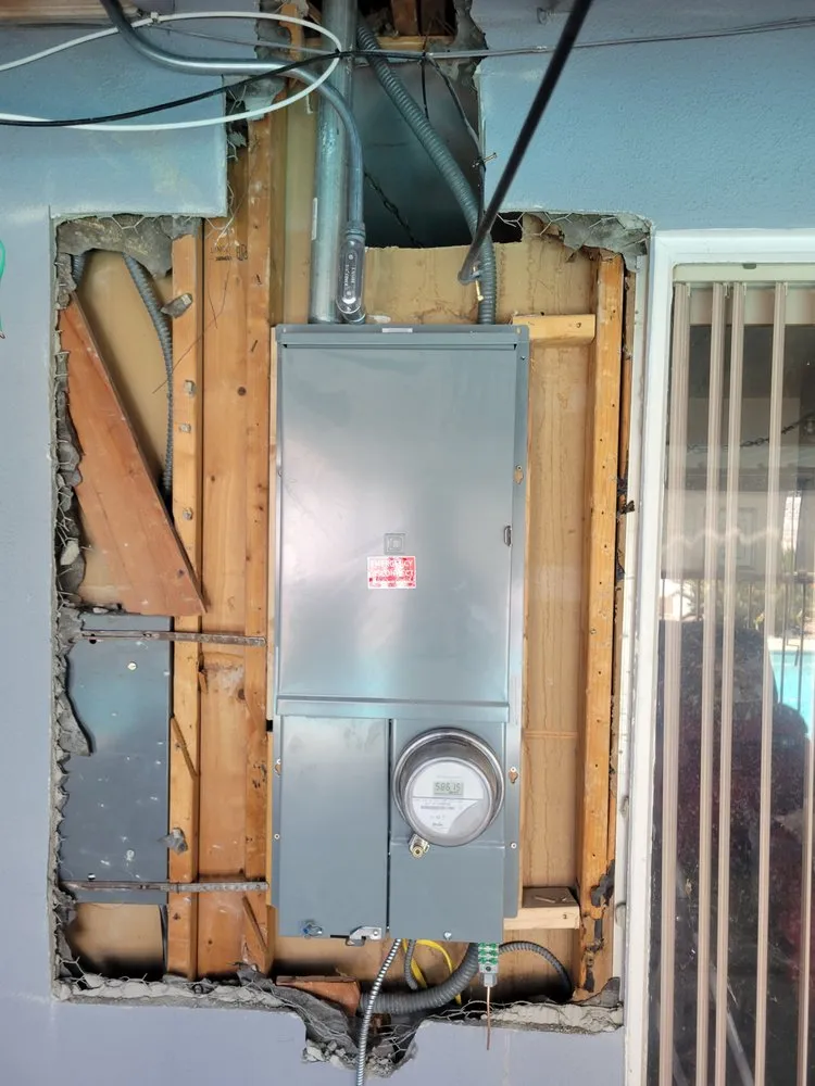 Slide of Greentree Electrical Services