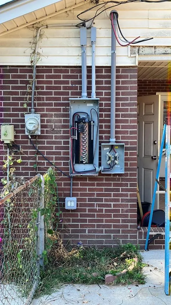 Slide of Greg Davis Electrical