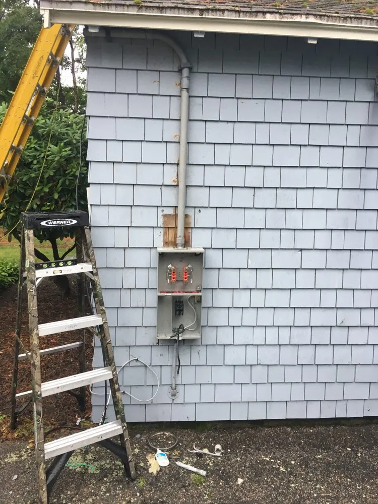 Slide of Greg Glavin Electrician