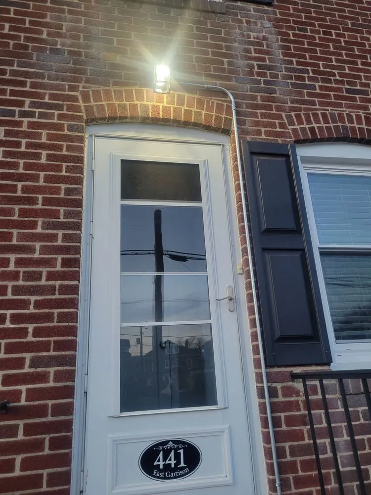 Slide of Gregory Lee Electric