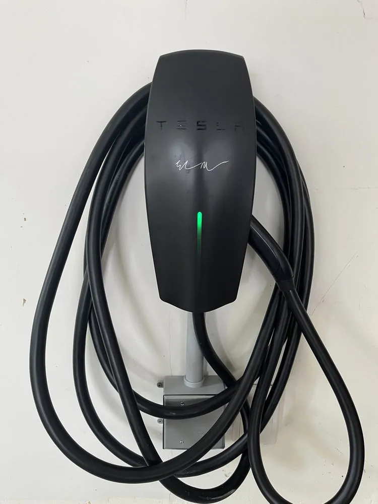 Slide of Gregory Lee Electric