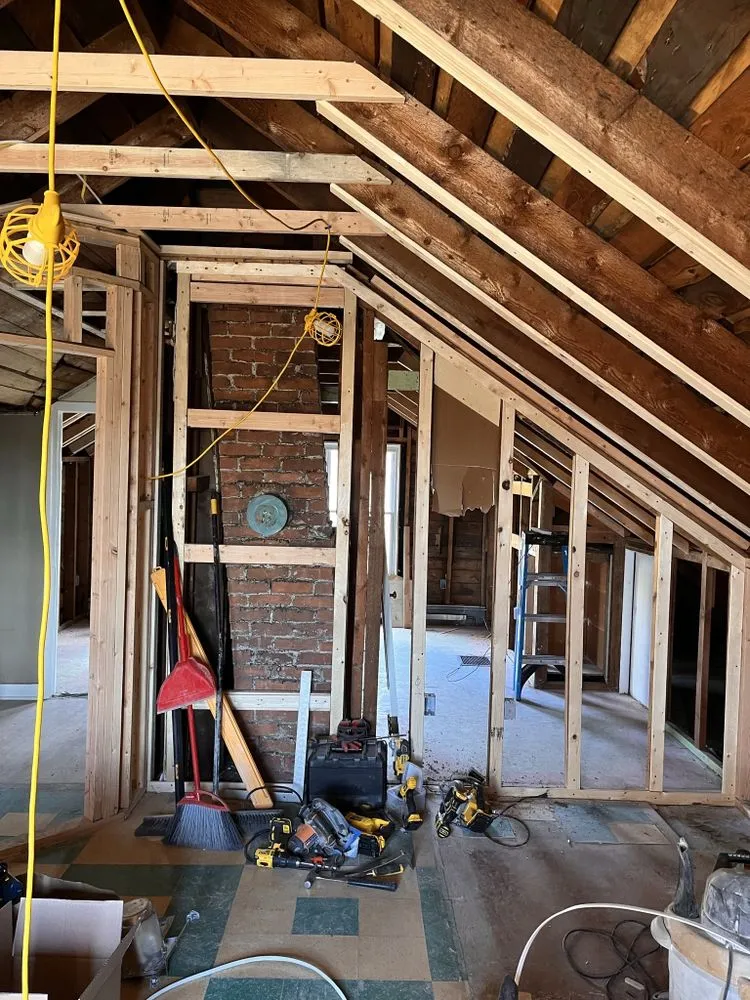 Certified electrician providing emergency electrical service in Mansfield Center, CT - Grenier Electric