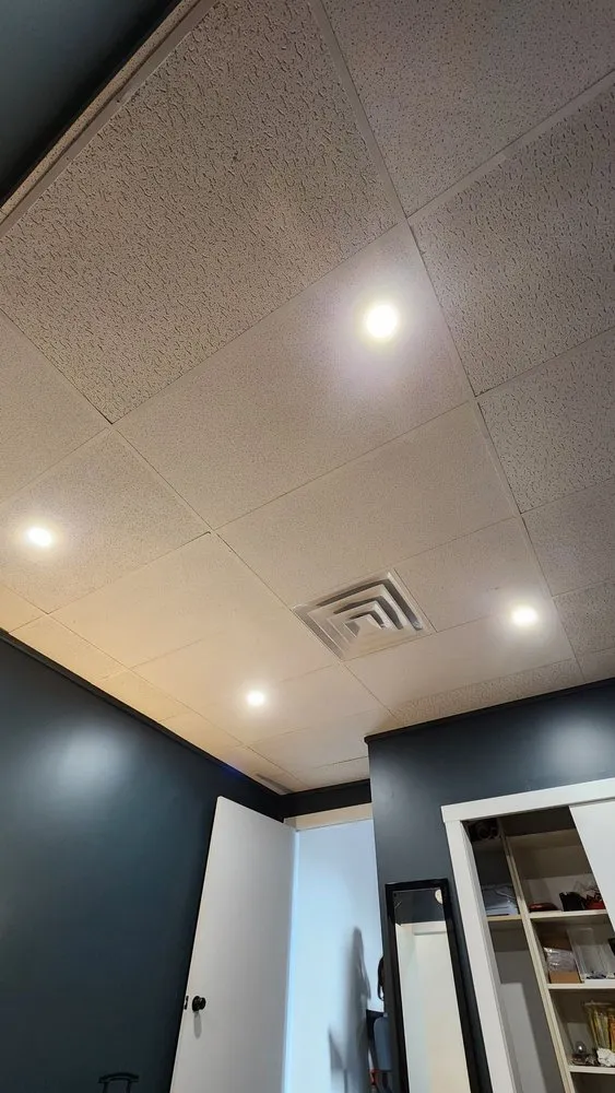 Slide of Greywolf Electric