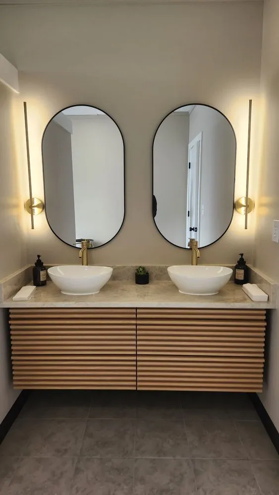 Slide of Greywolf Electric