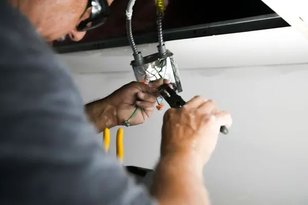 Greywolf Electric Logo