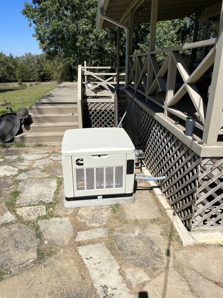 Expert electrician providing emergency electrical service in Murchison, TX - GRID Solar and Electric