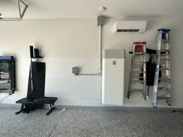 Slide of Grid Tied Power