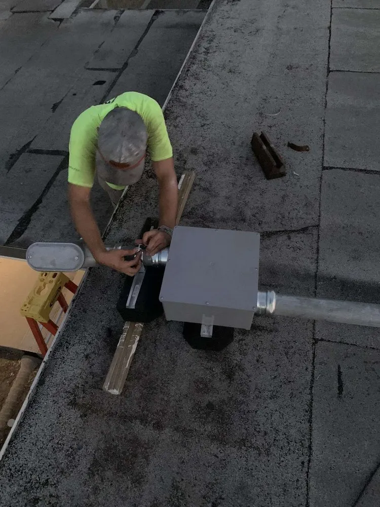 Slide of Gridic Electrical Services