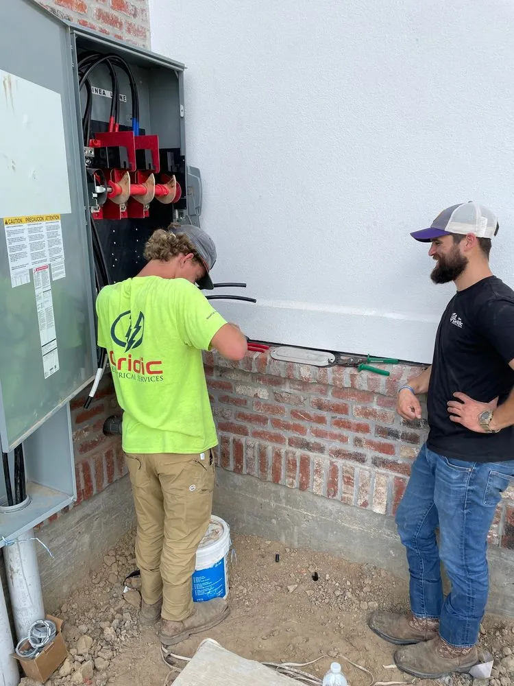 Slide of Gridic Electrical Services