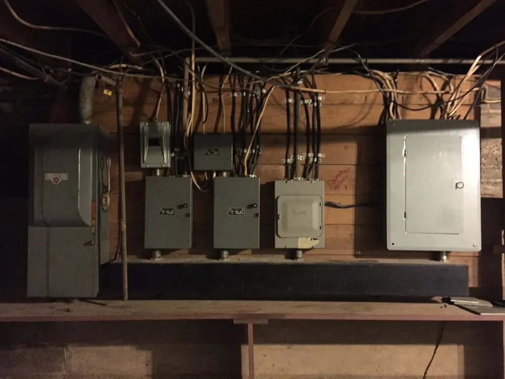 Slide of Grissom Electric Service