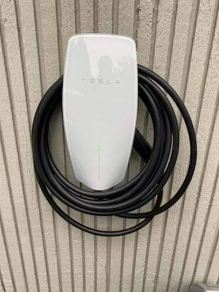 Slide of Grit City Electric