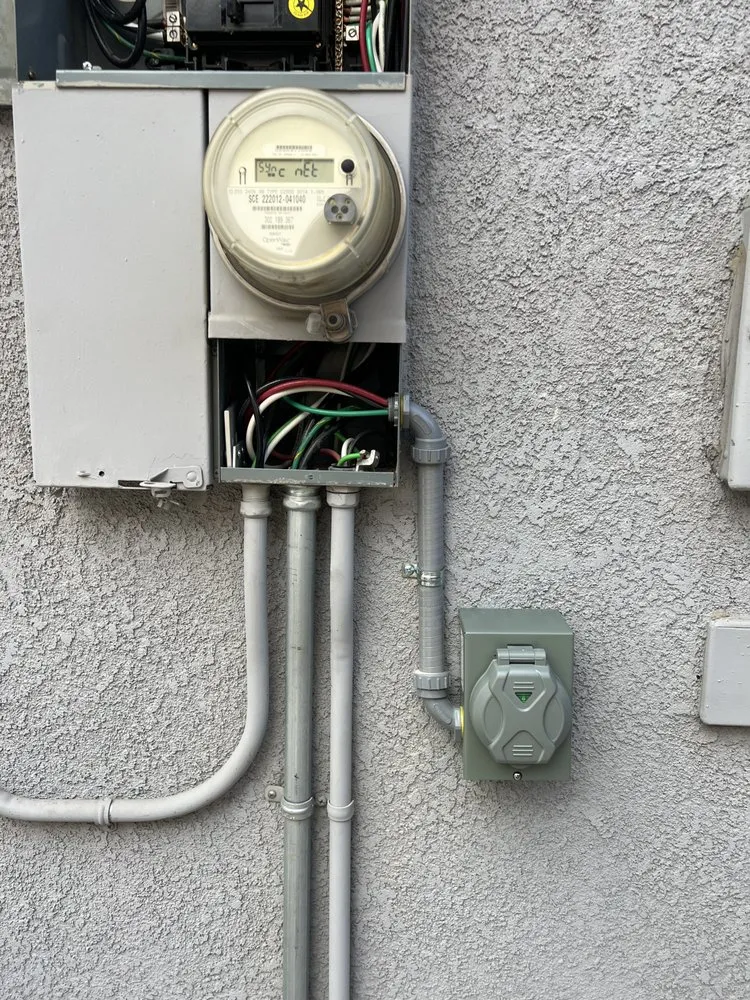 Slide of Grizzly Electric