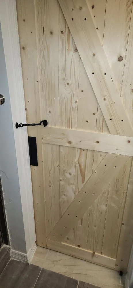 Slide of Groero Handy & Landscape