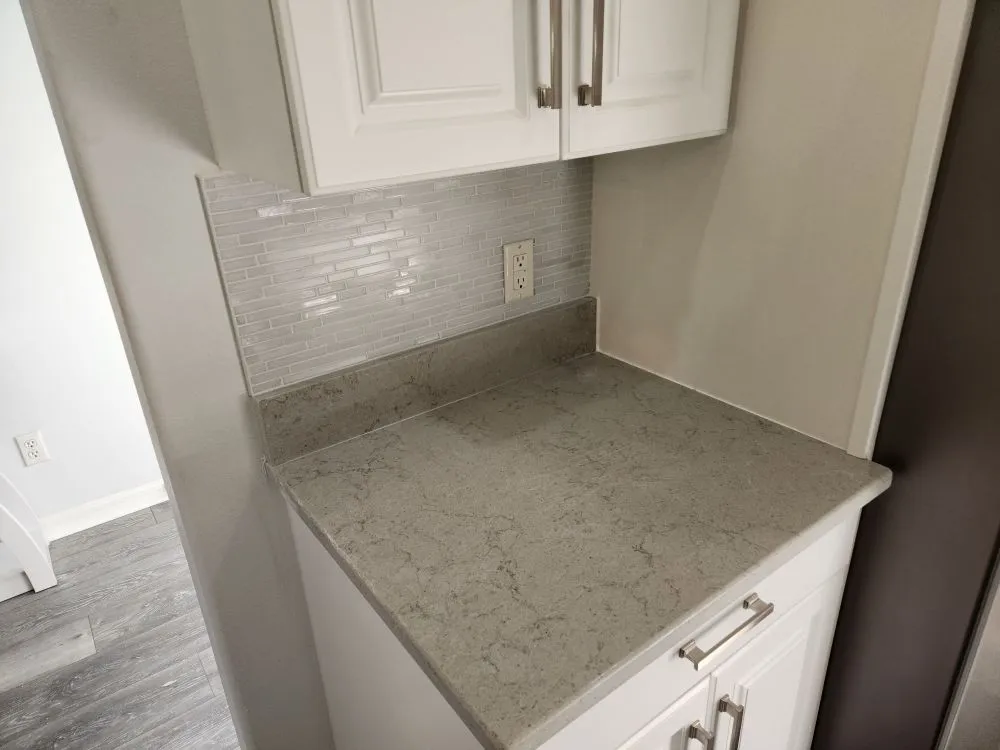 Slide of Groero Handy & Landscape