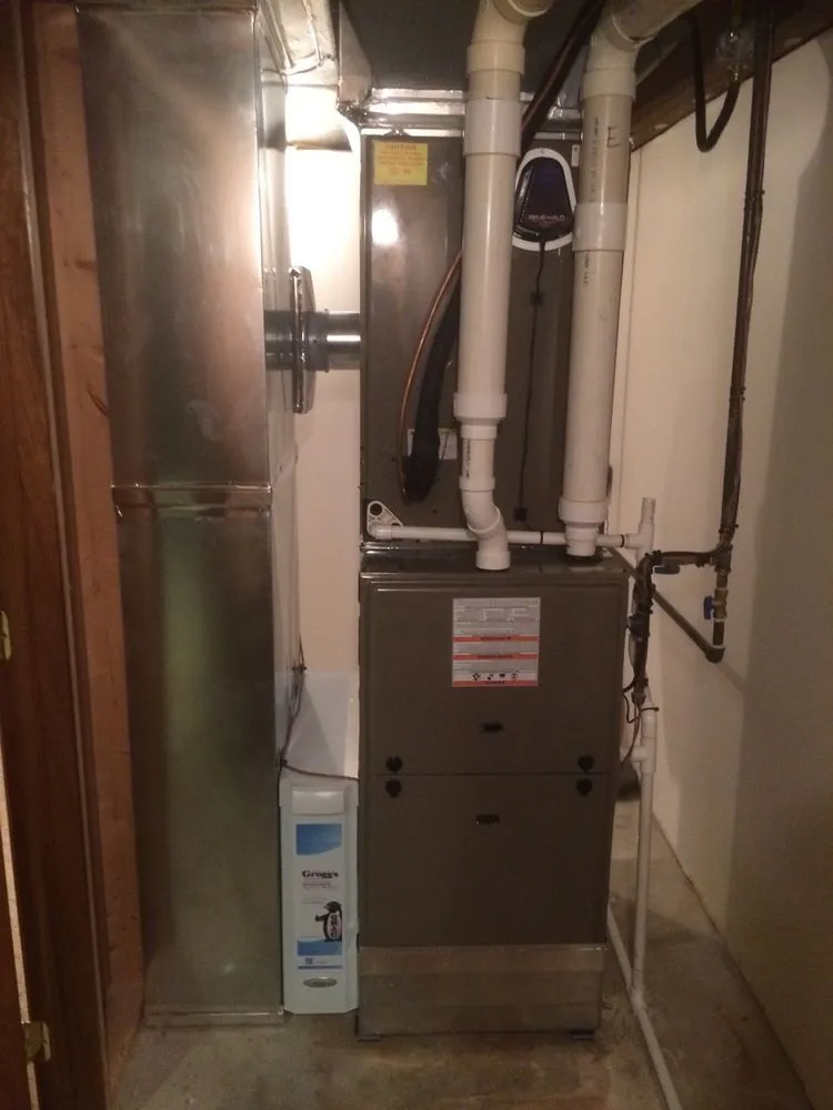 Affordable electrician providing emergency electrical service in Parkersburg, WV - Grogg's Home Services