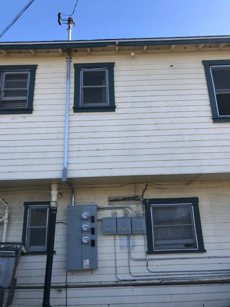 Slide of Ground Up Electric