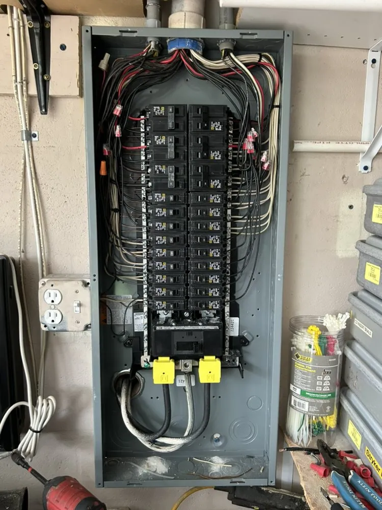 Licensed lighting installation service in Riverveiw, FL - Grounded Electric
