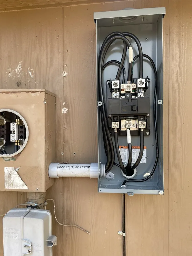 Slide of Grounded Electrical Services of Texas