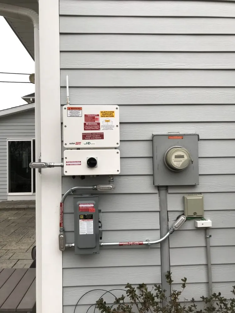 Slide of Grounded I G