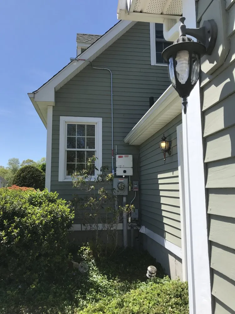 Slide of Grounded I G